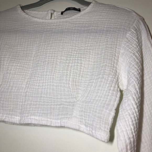SHEIN WHITE CROPPED LONG SLEEVE - Picture 8 of 8